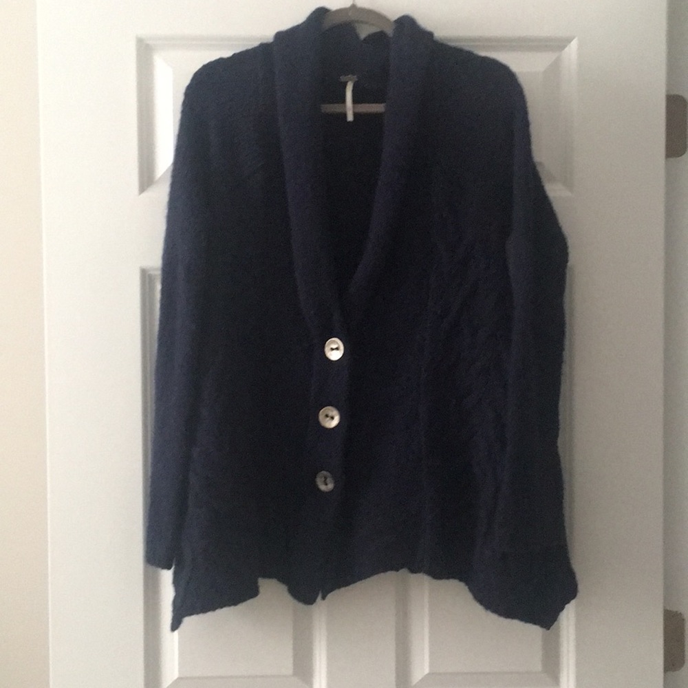 Free People sweater. Over sized. Great condition